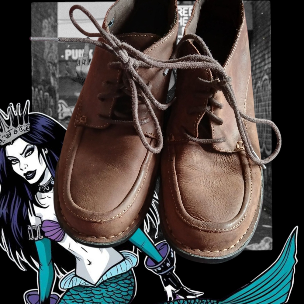 Clarks Brown Lace-Up Women's Boots